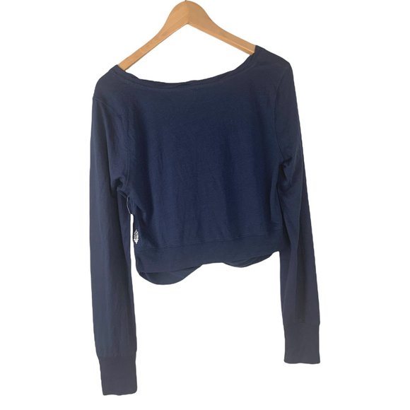 Free People Women's Top Blue Large Knit Undertow Twist Crop - Picture 3 of 10